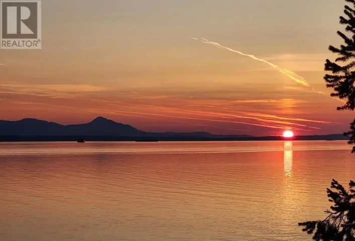 315 DEACON LANE, Galiano Island