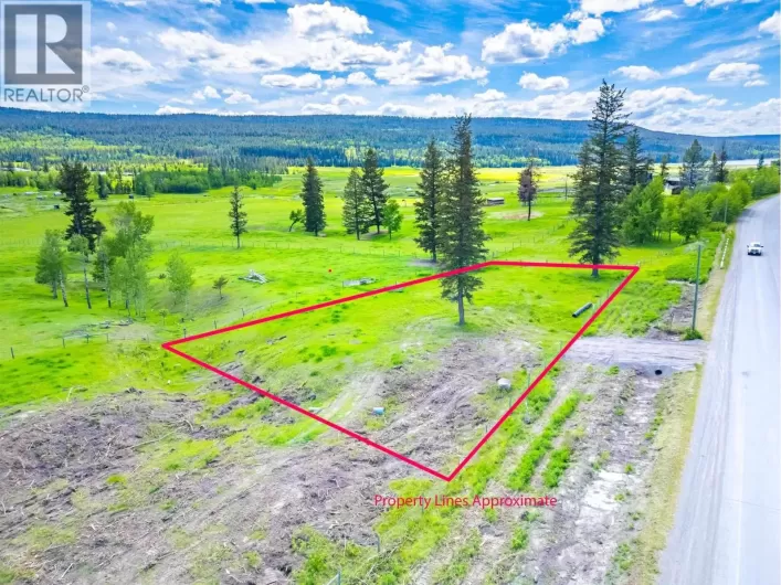 315 EXETER STATION ROAD, 100 Mile House