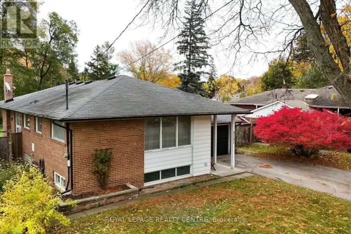 3151 THE CREDIT WOODLANDS, Mississauga