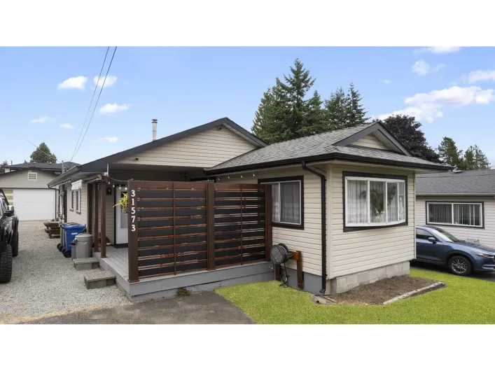 31573 LOMBARD AVENUE, Abbotsford