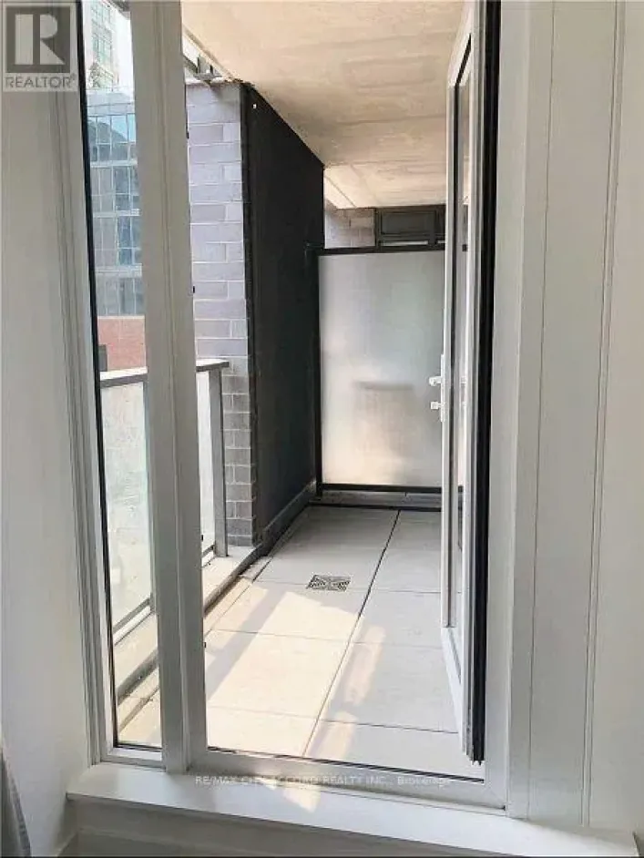 316 - 115 BLUE JAYS WAY, Toronto