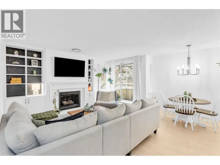 316 1890 W 6TH AVENUE, Vancouver