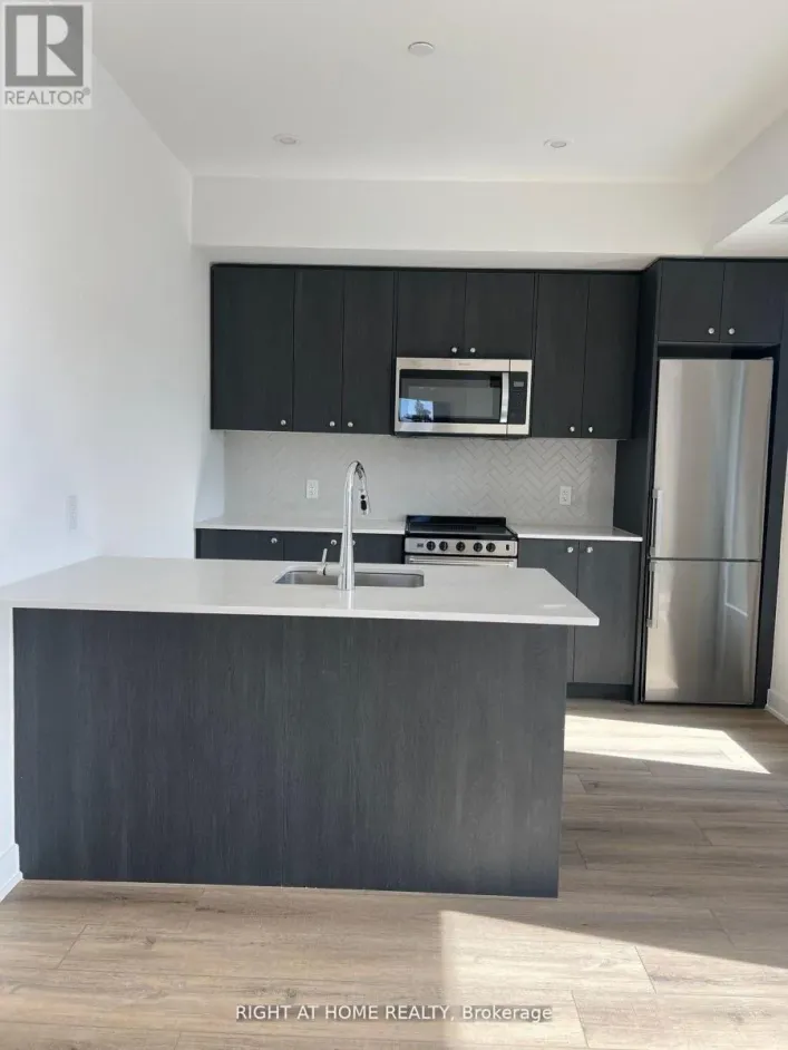 316 - 312 ERB STREET W, Waterloo