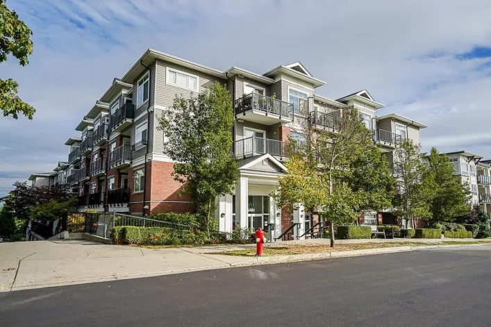 316 6480 195A STREET, Surrey