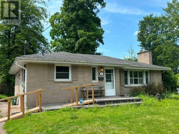 316 RIDGEWOOD CRESCENT, London South