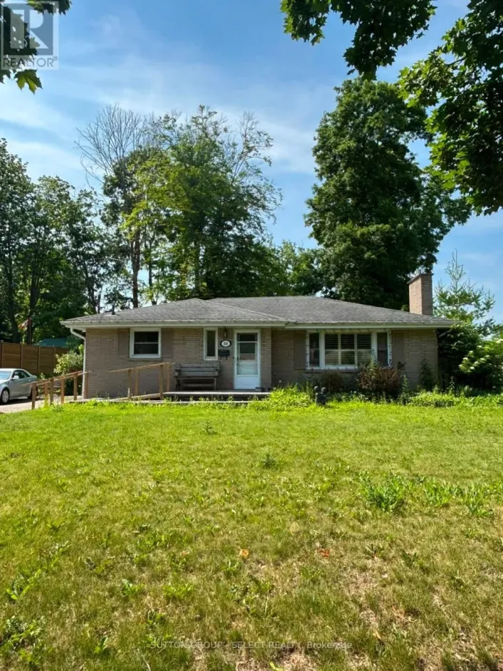 316 RIDGEWOOD CRESCENT, London South
