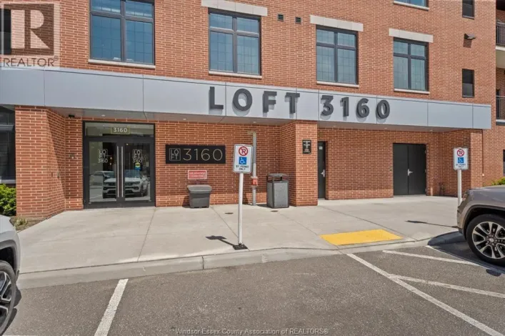 3160 MEADOWBROOK LANE Unit# 310, Windsor