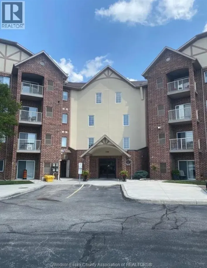 3160 WILDWOOD Unit# 401, Windsor