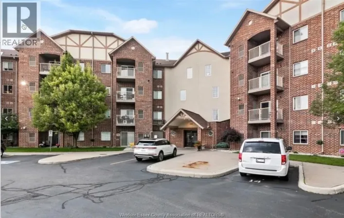 3160 Wildwood Unit# 413, Windsor
