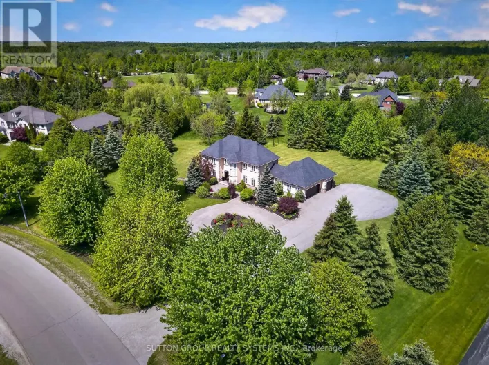 3165 MCPHAIL WAY, Milton