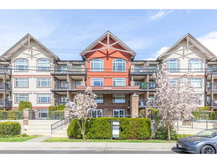 317 19939 55A AVENUE, Langley