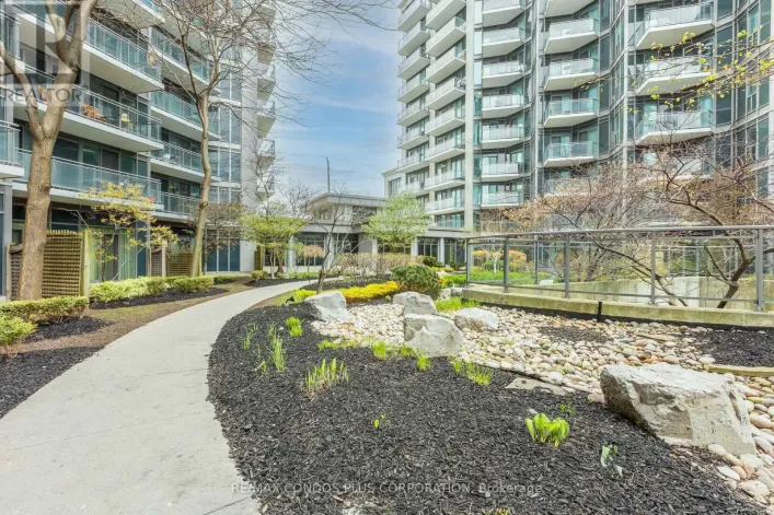 Apartment for sale: 317 - 2119 LAKE SHORE BOULEVARD W, Toronto