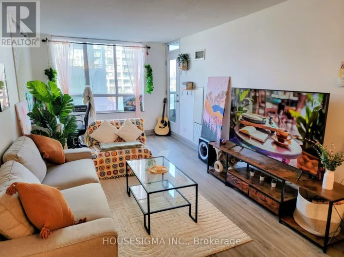 317 - 335 RATHBURN ROAD W, Mississauga