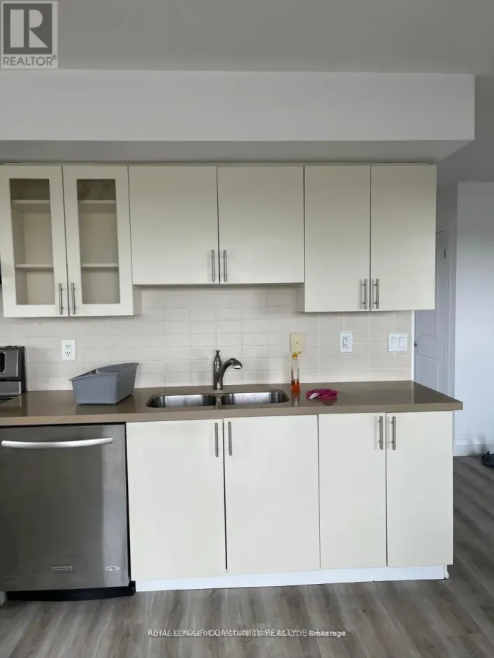 317 - 75 NORMAN BETHUNE AVENUE, Richmond Hill