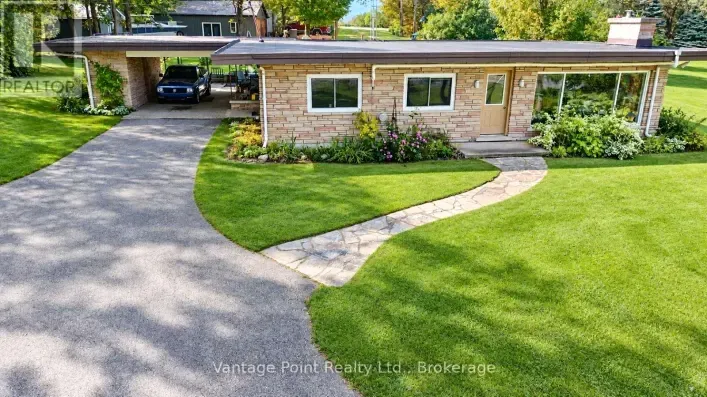 House for sale: 317048 6 & 10 HIGHWAY, Chatsworth
