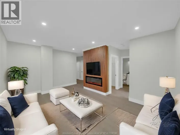 3177 Riverside DRIVE Unit# 208, Windsor