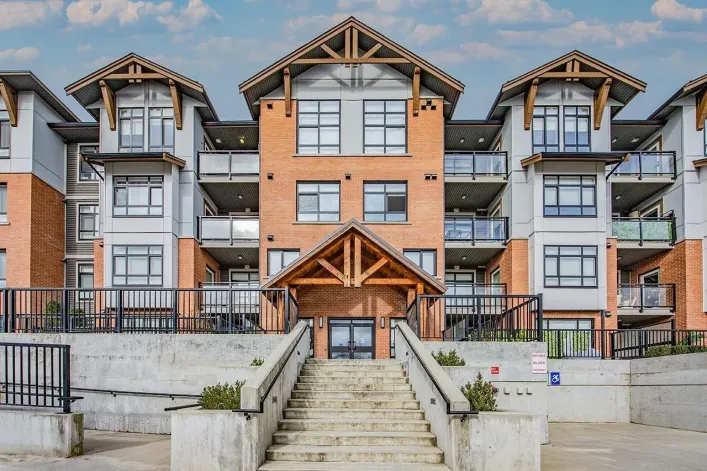 318 19945 BRYDON CRESCENT, Langley