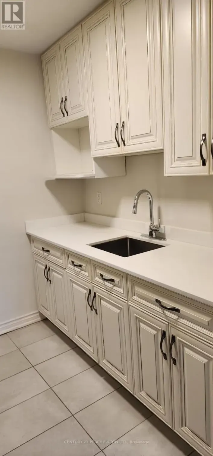 318 - 2202 WESTON ROAD, Toronto