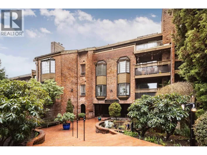 318 2320 W 40TH AVENUE, Vancouver