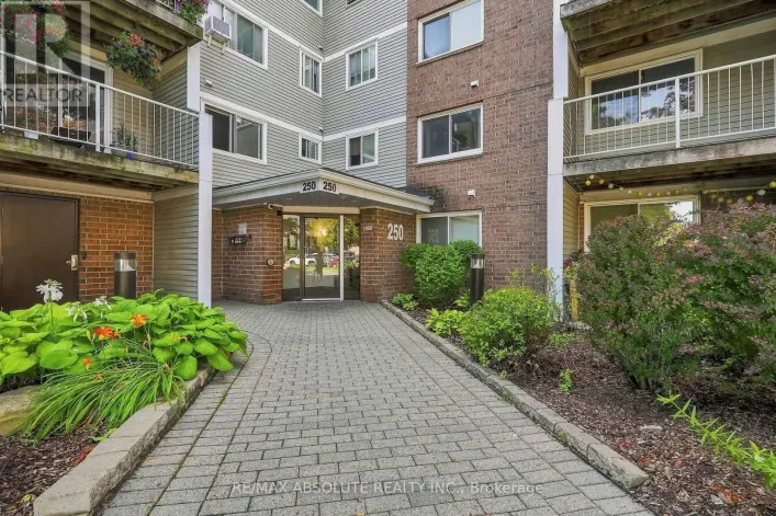 318 - 250 BRITTANY DRIVE, Ottawa