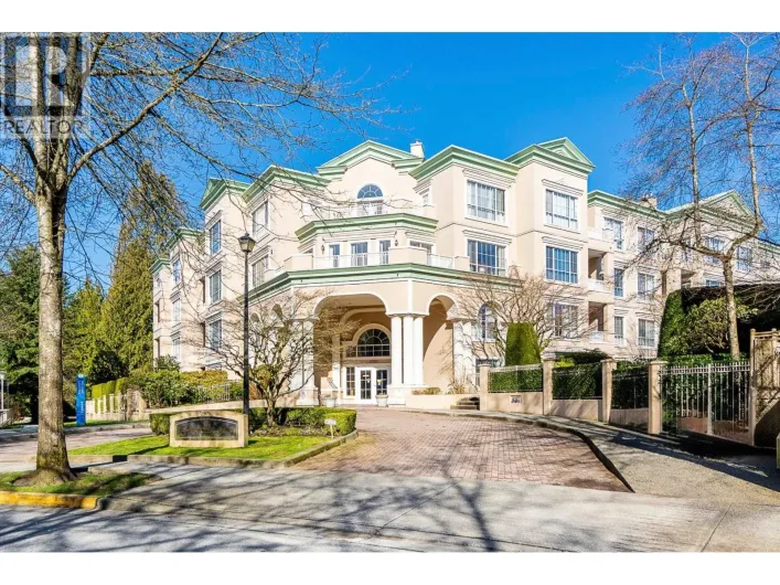 318 2985 PRINCESS CRESCENT, Coquitlam