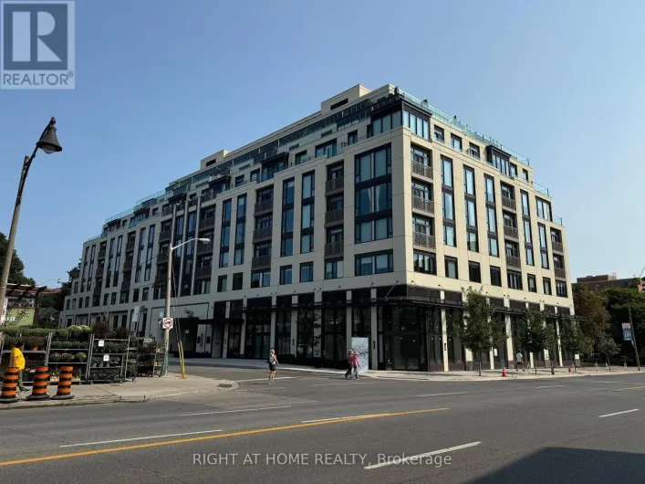 318 - 3 STRATHGOWAN AVENUE, Toronto