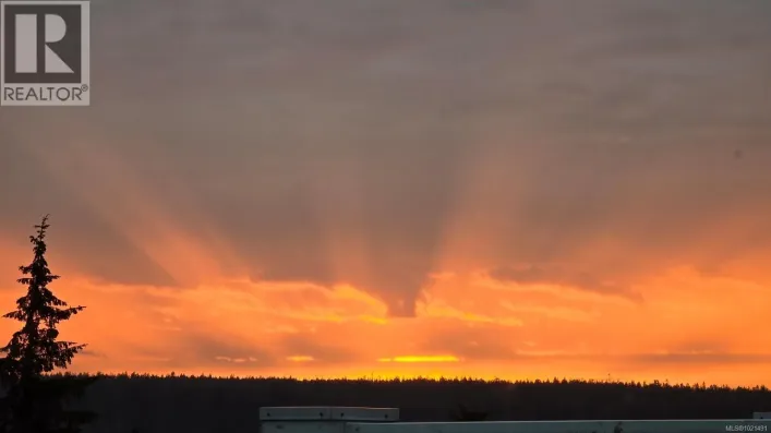 318 350 Island Hwy S, Campbell River