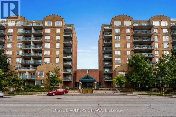 318 - 45 HOLLAND AVENUE, Ottawa