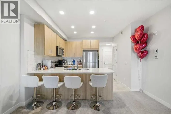318, 55 Wolf hollow Crescent SE, Calgary