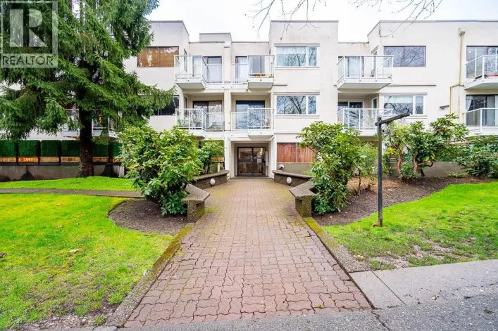 318 830 E 7TH AVENUE, Vancouver