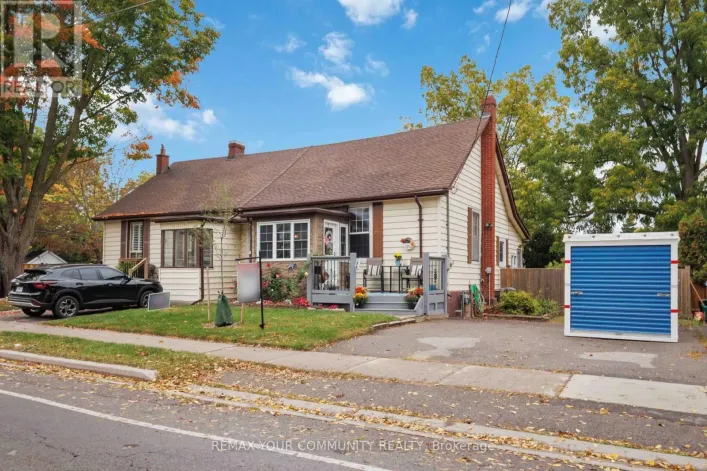 318 MARY STREET W, Whitby