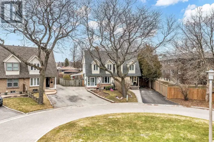 318 RONDEAU COURT, Oshawa