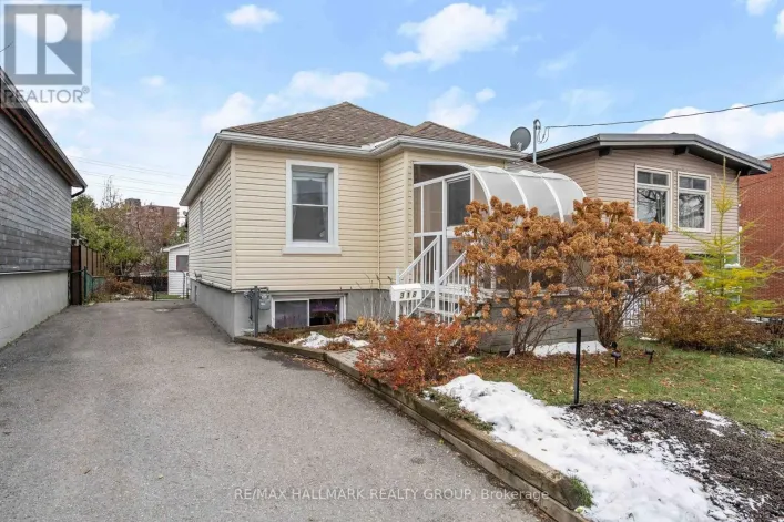318 SHAKESPEARE STREET, Ottawa