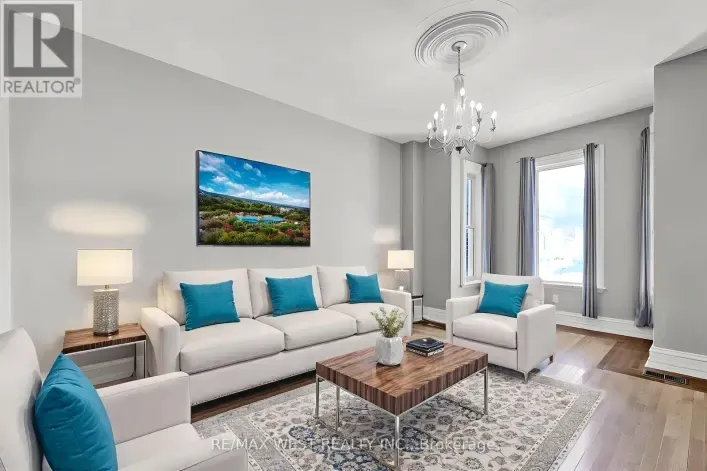 318 SIMCOE STREET, Woodstock