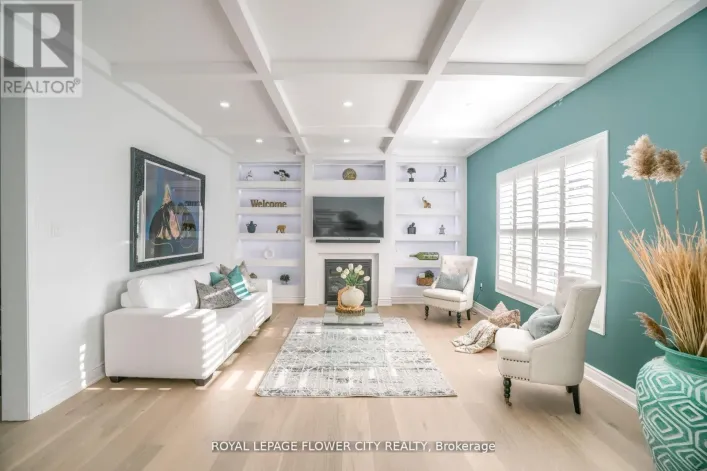 318 WALLACE STREET, Shelburne