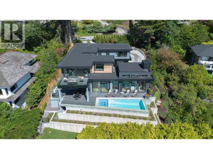 3180 BENBOW ROAD, West Vancouver