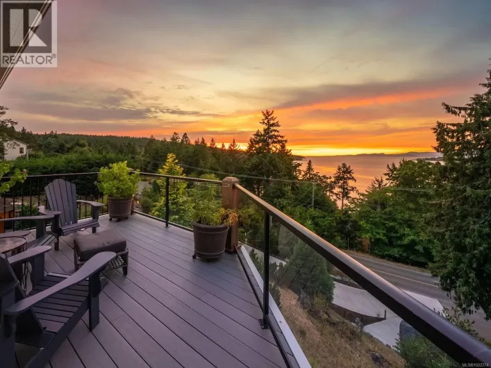 3182 Dolphin Dr, Nanoose Bay