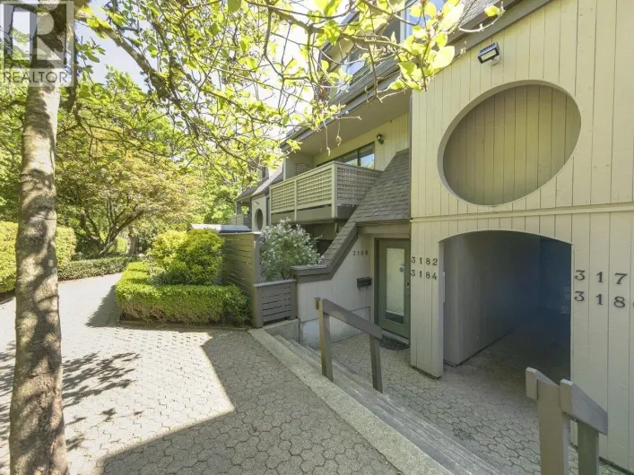 3184 MOUNTAIN HIGHWAY, North Vancouver
