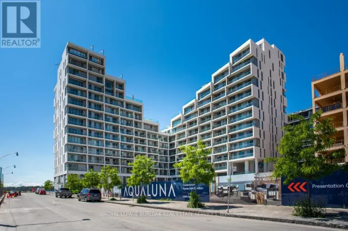 319 - 118 MERCHANTS' WHARF, Toronto