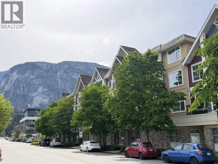 319 1336 MAIN STREET, Squamish