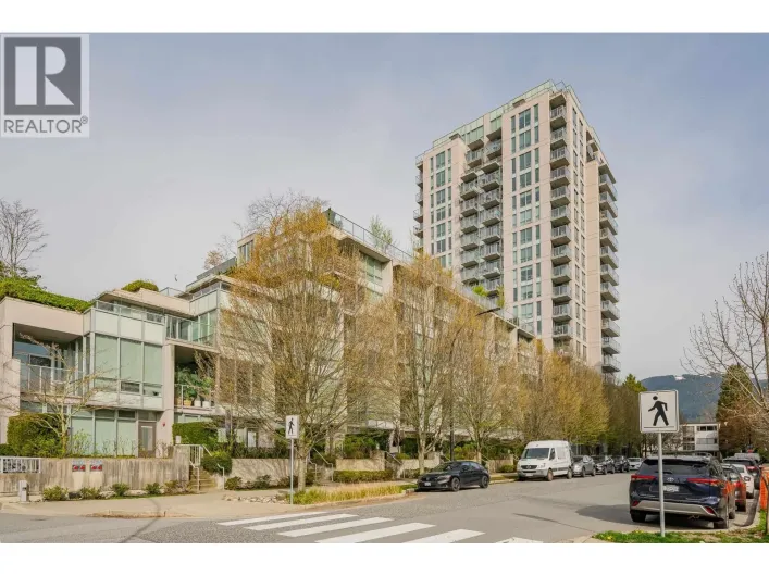 319 135 E 17TH STREET, North Vancouver