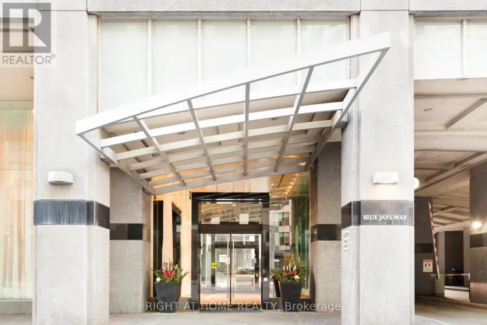 319 - 20 BLUE JAYS WAY, Toronto