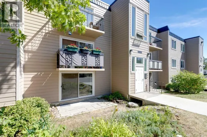 319, 315 Heritage Drive SE, Calgary