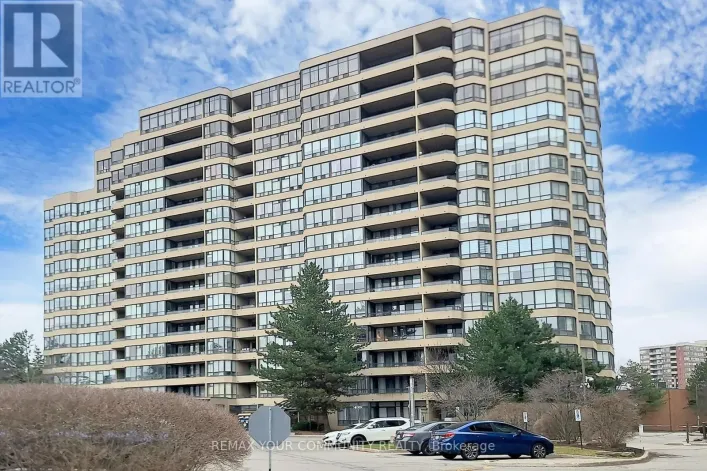 319 - 32 CLARISSA DRIVE, Richmond Hill