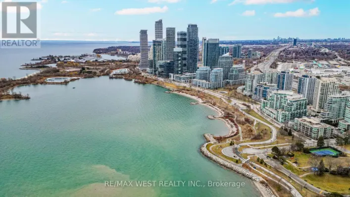 319 - 5 MARINE PARADE DRIVE, Toronto