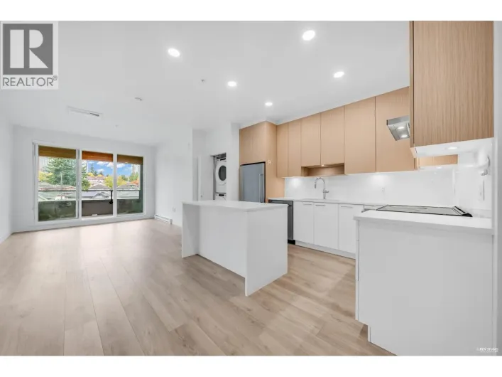 319 7599 15TH STREET, Burnaby