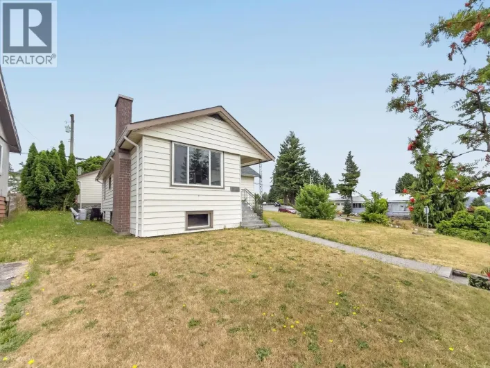 319 E EIGHTH AVENUE, New Westminster