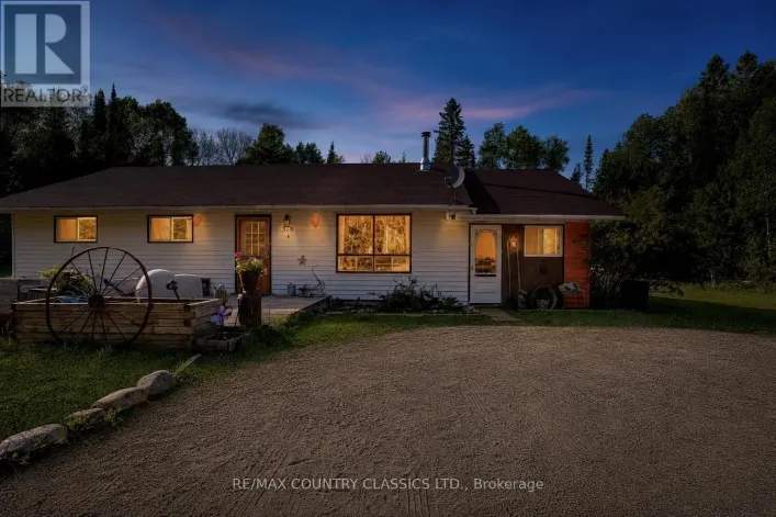319 EAST LAKE ROAD, Hastings Highlands