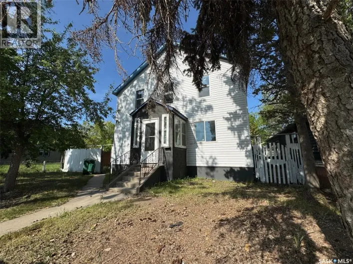 House for sale: 319 H AVENUE S, Saskatoon
