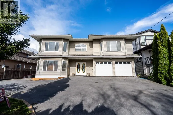 319 LAWRENCE STREET, New Westminster